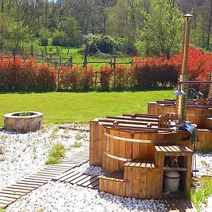 Societa' Agricola Lambure Srl Alloggio per agriturismo