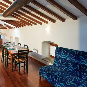 https://la-casa-di-giulia.emilia-romagnahotels.net